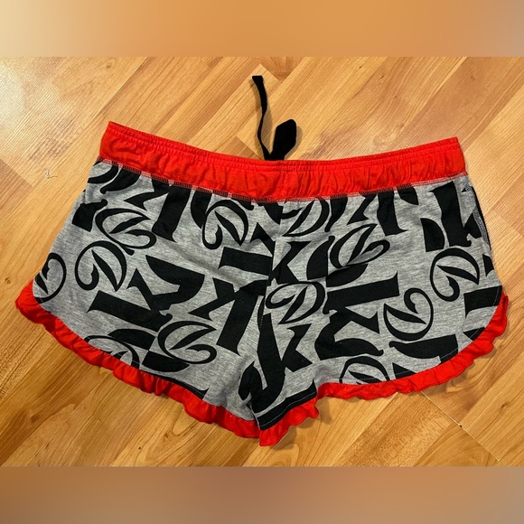 🌺Diet Coke Rare Women’s Red & Black Sleep Pants Size M EUC - Picture 3 of 6